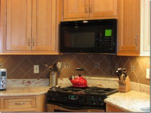 Design and installation of tiled backsplash